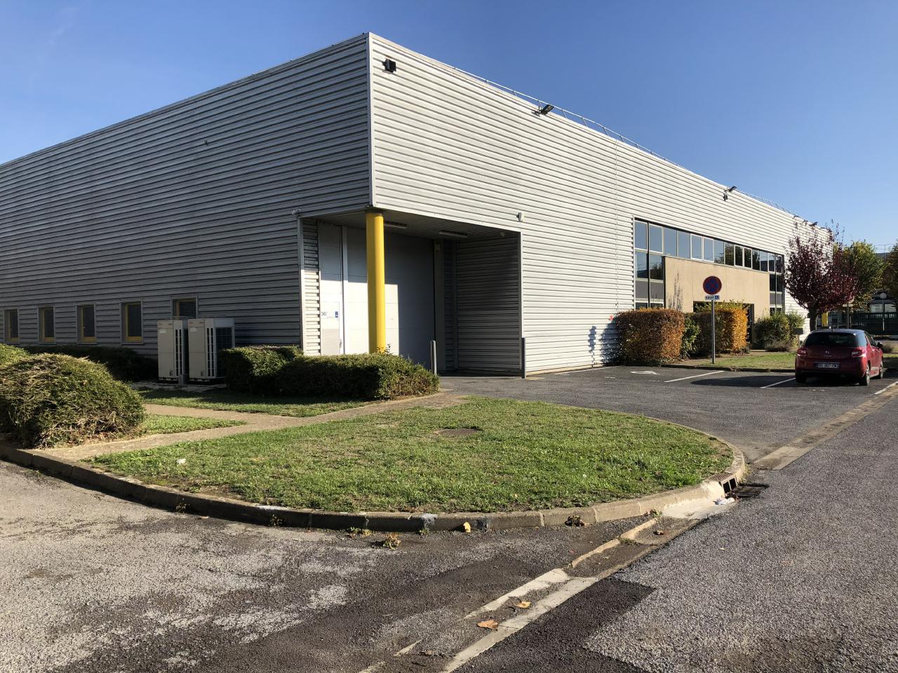 Local d'activité Le Mesnil-Amelot 1001m² Location local d'activité Le Mesnil-Amelot Seine-et-Marne OLACT2425882 0